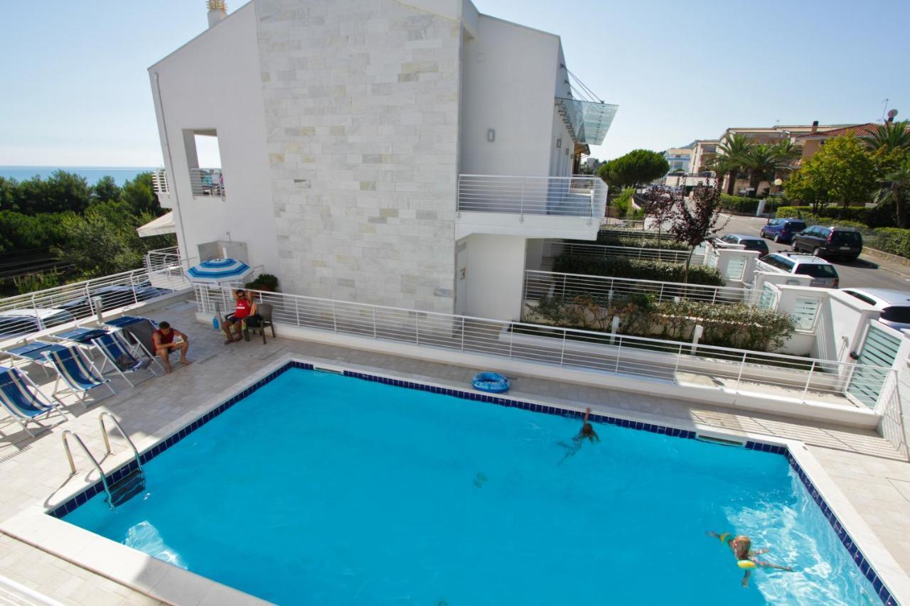 Cerrano Park Resort 피네토 객실 사진